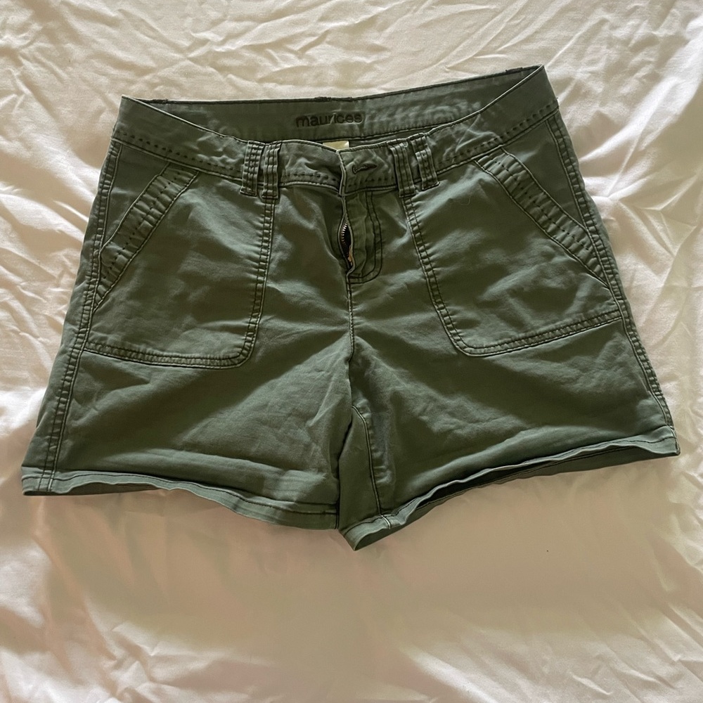 💚 Maurice’s Green Shorts.
